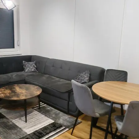 Heny بانيا لوكا