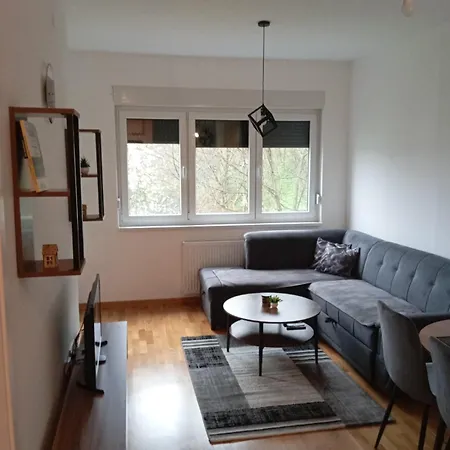 Apartment Heny *